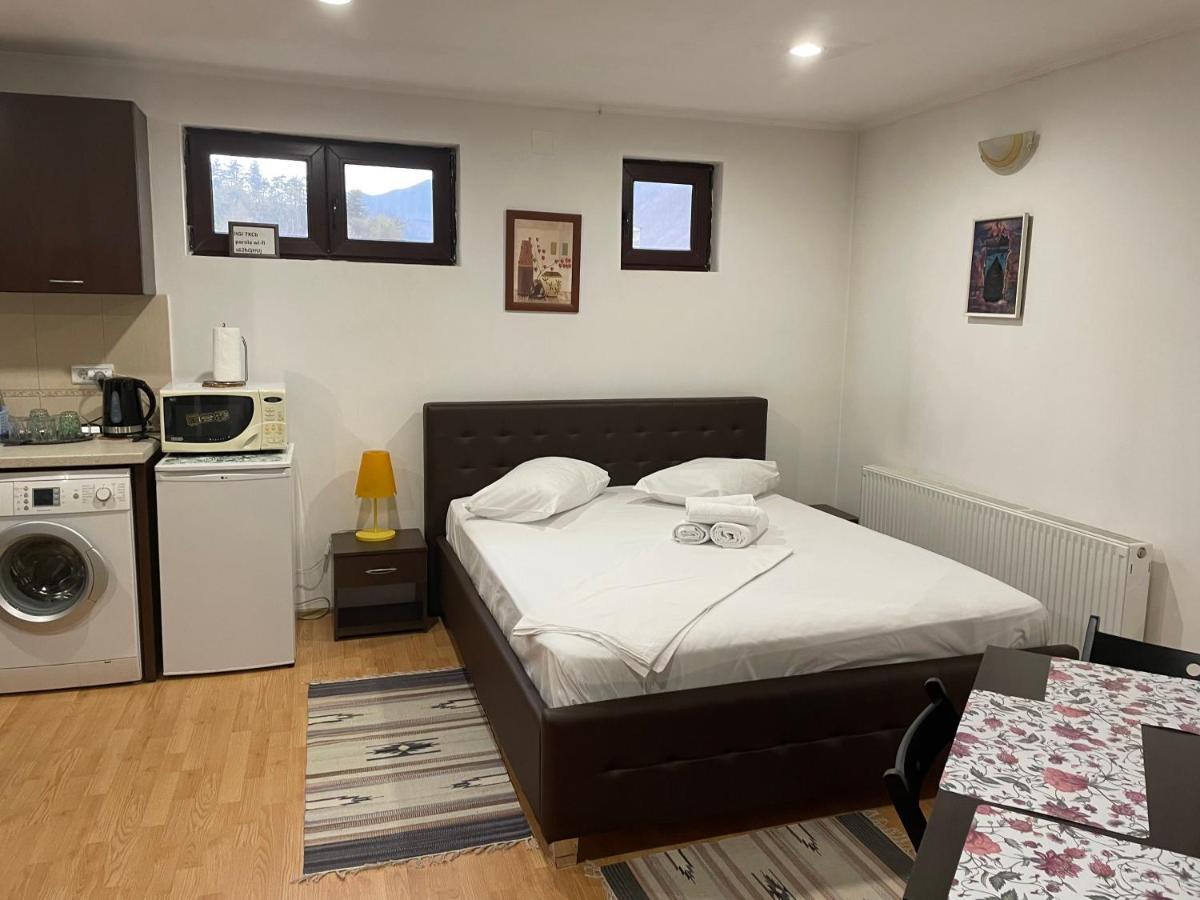 Апартаменты Apartament Relax Кэлимэнешти Экстерьер фото