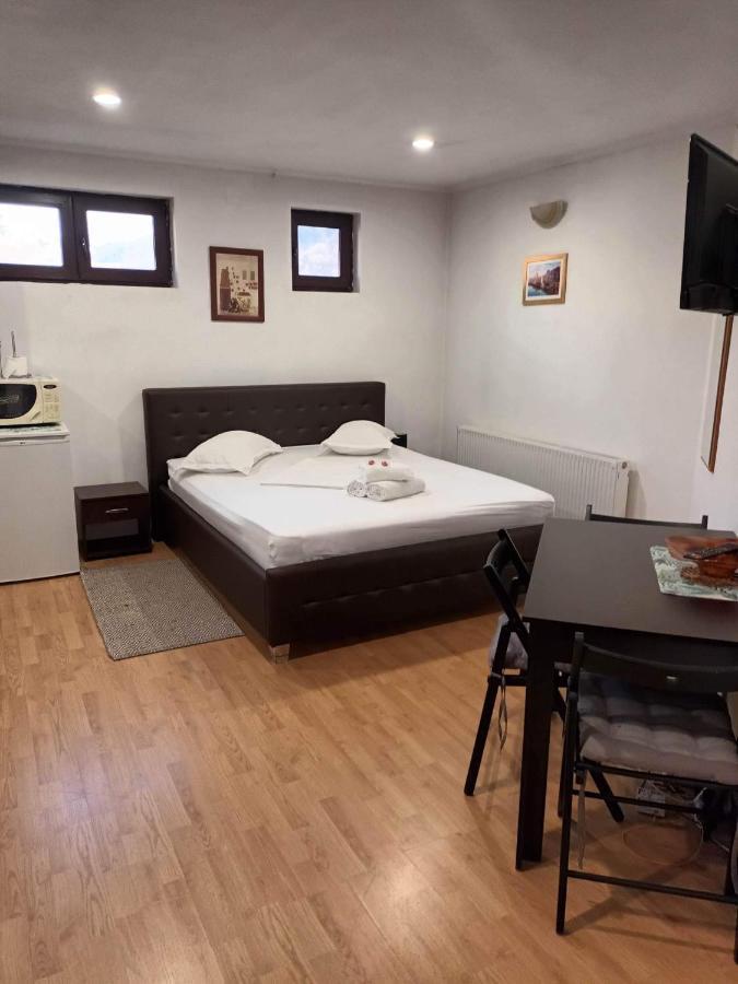 Апартаменты Apartament Relax Кэлимэнешти Экстерьер фото